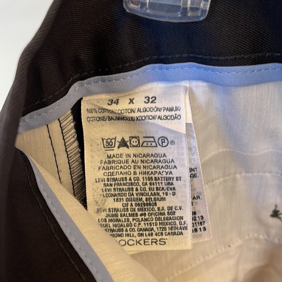 Brand new Mens Dockers black khaki pants. Size 34x32. - Picture 4 of 4